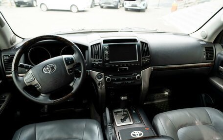 Toyota Land Cruiser 200, 2008 год, 2 699 000 рублей, 10 фотография
