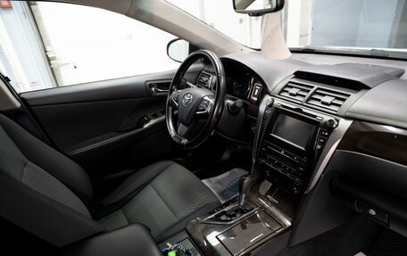 Toyota Camry, 2015 год, 1 899 000 рублей, 14 фотография