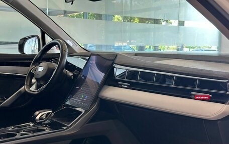 Geely Atlas, 2024 год, 2 775 000 рублей, 8 фотография