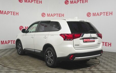 Mitsubishi Outlander III рестайлинг 3, 2017 год, 2 078 000 рублей, 7 фотография