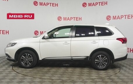Mitsubishi Outlander III рестайлинг 3, 2017 год, 2 078 000 рублей, 8 фотография