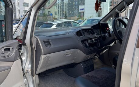 Mitsubishi Delica IV, 2001 год, 1 150 000 рублей, 19 фотография