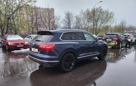Volkswagen Touareg III, 2018 год, 4 900 000 рублей, 4 фотография