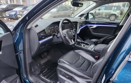 Volkswagen Touareg III, 2018 год, 4 900 000 рублей, 8 фотография