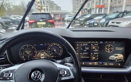 Volkswagen Touareg III, 2018 год, 4 900 000 рублей, 9 фотография
