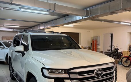 Toyota Land Cruiser, 2021 год, 15 000 000 рублей, 7 фотография