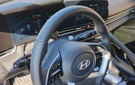 Hyundai Elantra, 2024 год, 2 299 000 рублей, 14 фотография