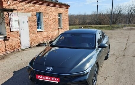 Hyundai Elantra, 2024 год, 2 299 000 рублей, 11 фотография