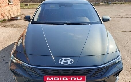 Hyundai Elantra, 2024 год, 2 299 000 рублей, 22 фотография
