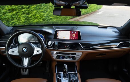 BMW 7 серия, 2019 год, 5 850 000 рублей, 2 фотография