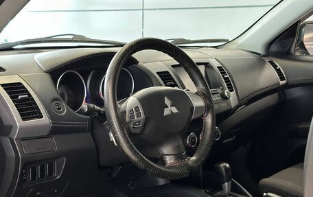 Mitsubishi Outlander III рестайлинг 3, 2011 год, 997 000 рублей, 7 фотография