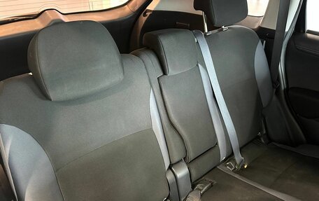 Mitsubishi Outlander III рестайлинг 3, 2011 год, 997 000 рублей, 9 фотография