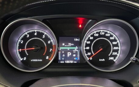 Mitsubishi Outlander III рестайлинг 3, 2011 год, 997 000 рублей, 15 фотография