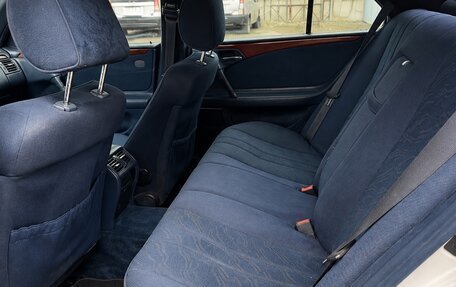 Mercedes-Benz E-Класс, 1996 год, 310 000 рублей, 14 фотография