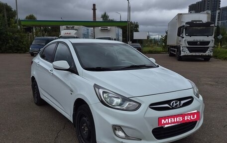 Hyundai Solaris II рестайлинг, 2013 год, 600 000 рублей, 8 фотография