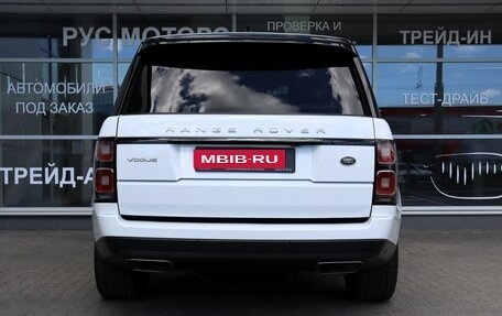 Land Rover Range Rover IV рестайлинг, 2018 год, 5 380 000 рублей, 4 фотография