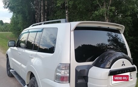 Mitsubishi Pajero IV, 2013 год, 2 150 000 рублей, 2 фотография