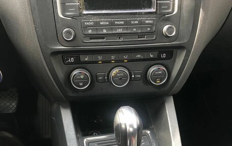 Volkswagen Jetta VI, 2015 год, 1 250 000 рублей, 4 фотография