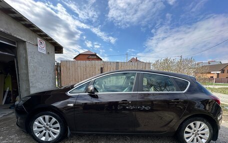 Opel Astra J, 2014 год, 949 000 рублей, 3 фотография
