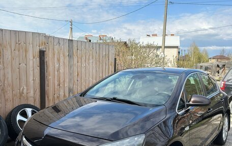 Opel Astra J, 2014 год, 949 000 рублей, 2 фотография