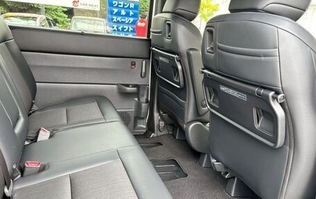 Honda Stepwgn, 2026 год, 3 300 000 рублей, 30 фотография