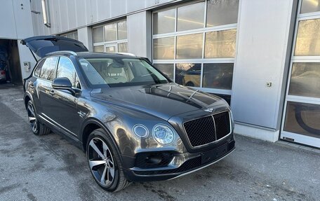 Bentley Bentayga I, 2019 год, 12 000 000 рублей, 8 фотография