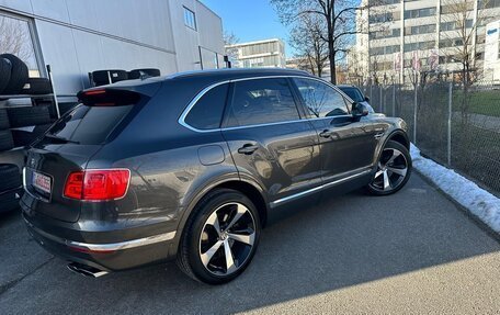 Bentley Bentayga I, 2019 год, 12 000 000 рублей, 9 фотография
