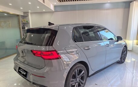 Volkswagen Golf VIII, 2022 год, 1 990 000 рублей, 4 фотография