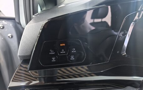 Volkswagen Golf VIII, 2022 год, 1 990 000 рублей, 15 фотография
