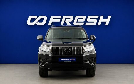 Toyota Land Cruiser Prado 150 рестайлинг 2, 2020 год, 5 800 000 рублей, 3 фотография