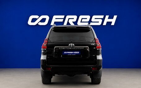Toyota Land Cruiser Prado 150 рестайлинг 2, 2020 год, 5 800 000 рублей, 4 фотография
