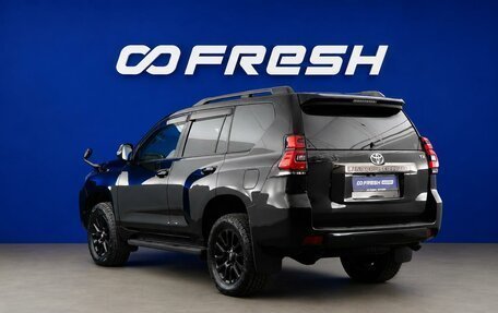 Toyota Land Cruiser Prado 150 рестайлинг 2, 2020 год, 5 800 000 рублей, 2 фотография