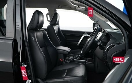 Toyota Land Cruiser Prado 150 рестайлинг 2, 2020 год, 5 800 000 рублей, 10 фотография