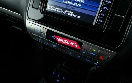 Toyota Land Cruiser Prado 150 рестайлинг 2, 2020 год, 5 800 000 рублей, 15 фотография