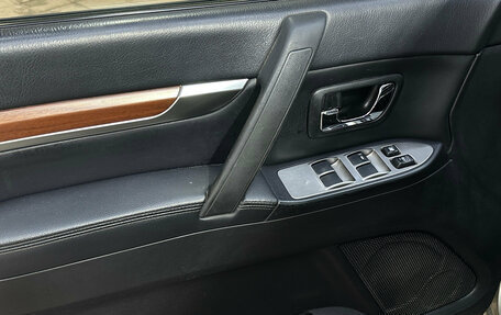 Mitsubishi Pajero IV, 2007 год, 920 000 рублей, 13 фотография