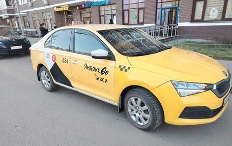 Skoda Rapid II, 2021 год, 680 000 рублей, 2 фотография