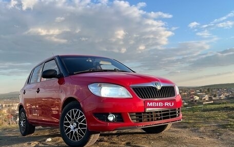 Skoda Fabia II, 2010 год, 425 000 рублей, 2 фотография