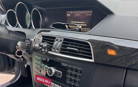 Mercedes-Benz C-Класс, 2011 год, 1 430 000 рублей, 23 фотография