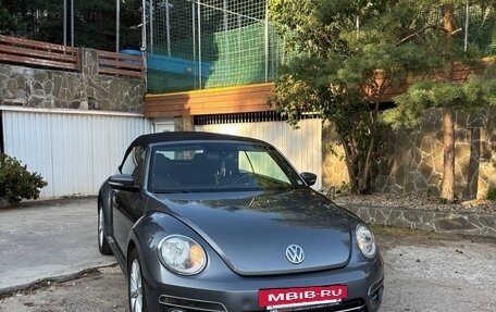 Volkswagen Beetle, 2017 год, 2 050 000 рублей, 11 фотография