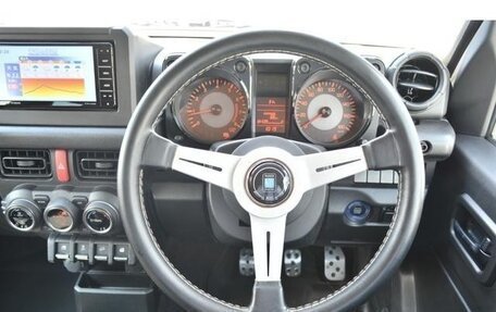 Suzuki Jimny, 2021 год, 1 852 000 рублей, 13 фотография