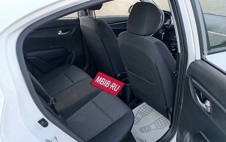 KIA Rio IV, 2021 год, 1 568 000 рублей, 10 фотография