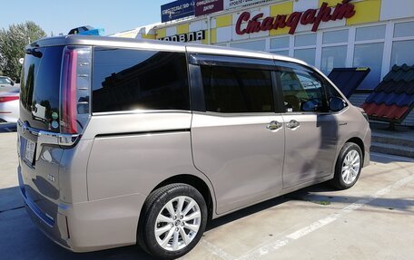 Toyota Esquire I, 2020 год, 2 685 000 рублей, 6 фотография