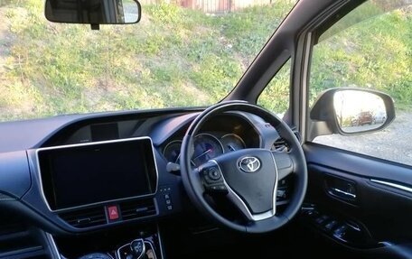 Toyota Esquire I, 2020 год, 2 685 000 рублей, 16 фотография