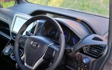 Toyota Esquire I, 2020 год, 2 685 000 рублей, 21 фотография