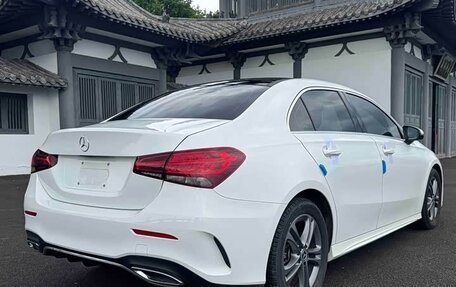 Mercedes-Benz A-Класс, 2022 год, 2 230 000 рублей, 4 фотография