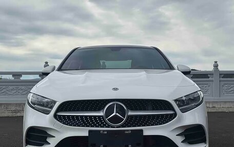 Mercedes-Benz A-Класс, 2022 год, 2 230 000 рублей, 2 фотография