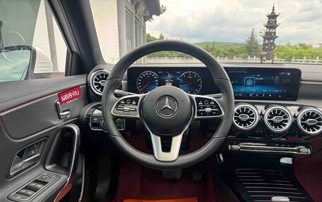 Mercedes-Benz A-Класс, 2022 год, 2 230 000 рублей, 10 фотография