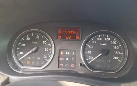 Renault Logan I, 2011 год, 200 000 рублей, 5 фотография
