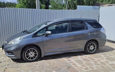 Honda Fit Shuttle I рестайлинг, 2014 год, 900 000 рублей, 3 фотография