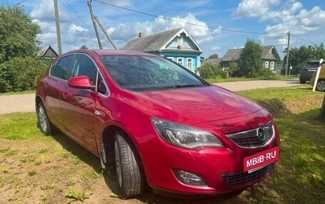 Opel Astra J, 2011 год, 800 000 рублей, 4 фотография